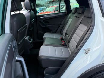 Volkswagen Tiguan 1.5 TSI EVO R-Line DSG Euro 6 (s/s) 5dr