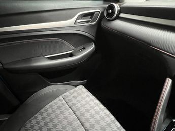 MG MG ZS 51.1kWh SE Auto 5dr