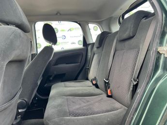 Ford Fiesta 1.6 Ghia 5dr