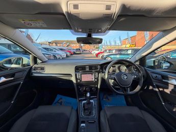 Volkswagen Golf 2.0 TDI BlueMotion Tech GT Edition Hatchback 5dr Diesel DSG Euro