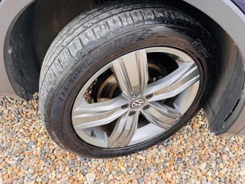 Volkswagen Tiguan 2.0 TDI SEL DSG Euro 6 (s/s) 5dr