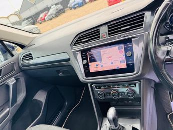 Volkswagen Tiguan 2.0 TDI SEL DSG Euro 6 (s/s) 5dr