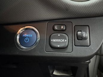 Toyota Yaris 1.5 VVT-h Icon E-CVT Euro 6 5dr