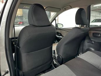 Toyota Yaris 1.5 VVT-h Icon E-CVT Euro 6 5dr