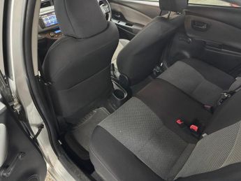 Toyota Yaris 1.5 VVT-h Icon E-CVT Euro 6 5dr