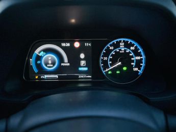 Nissan Leaf 39kWh N-Connecta Auto 5dr