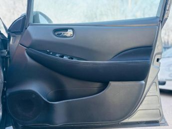 Nissan Leaf 39kWh N-Connecta Auto 5dr