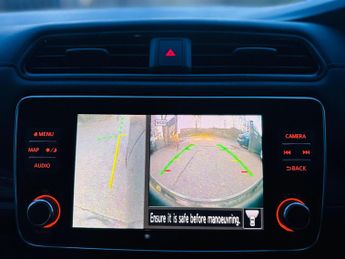 Nissan Leaf 39kWh N-Connecta Auto 5dr