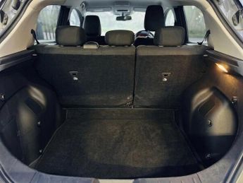 Nissan Leaf 39kWh N-Connecta Auto 5dr