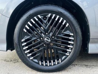 Nissan Leaf 39kWh N-Connecta Auto 5dr