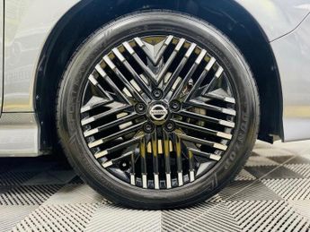 Nissan Leaf 39kWh N-Connecta Auto 5dr