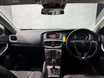 Volvo V40 Cross Country 1.5 T3 GPF Nav Plus Auto Euro 6 (s/s) 5dr