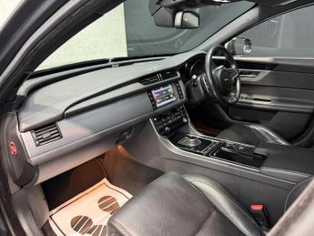 Jaguar XF 2.0d R-Sport Auto Euro 6 (s/s) 4dr