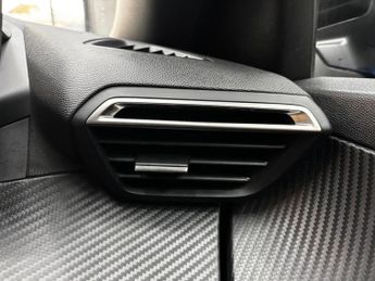 Peugeot 2008 1.2 PureTech Allure Premium + EAT Euro 6 (s/s) 5dr