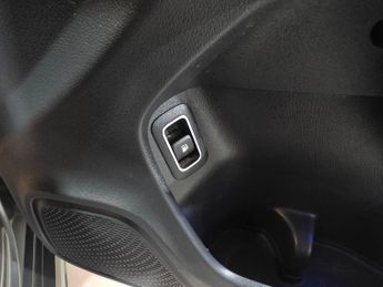 Mercedes-Benz CLA 1.3 CLA250e 15.6kWh AMG Line (Premium Plus) Coupe 8G-DCT Euro 6 