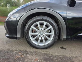 Honda Civic 1.8 i-VTEC ES Euro 5 (s/s) 5dr