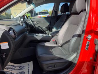Hyundai KONA 64kWh Premium SE Auto 5dr (7kW Charger)
