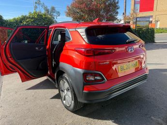 Hyundai KONA 64kWh Premium SE Auto 5dr (7kW Charger)