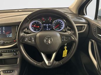 Vauxhall Astra 1.6 CDTi ecoTEC BlueInjection Tech Line Nav Hatchback 5dr Diesel