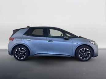 Volkswagen ID.3 Pro 58kWh Family Hatchback 5dr Electric Auto (145 ps)