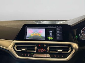 BMW 3 Series 2.0 330e 12kWh M Sport Saloon 4dr Petrol Plug-in Hybrid Auto Eur