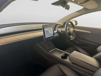 Tesla Model 3 Standard Range Plus Saloon 4dr Electric Auto RWD (241 bhp)