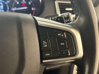 Land Rover Discovery Sport 2.0 TD4 SE Tech SUV 5dr Diesel Auto 4WD Euro 6 (s/s) (180 ps)