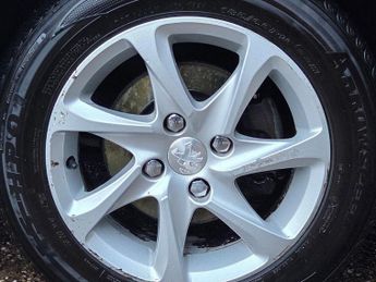 Peugeot 208 1.2 e-VTi PureTech Active EGC Euro 6 (s/s) 5dr