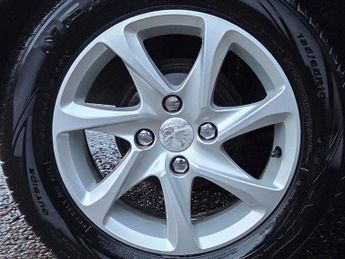 Peugeot 208 1.2 e-VTi PureTech Active EGC Euro 6 (s/s) 5dr