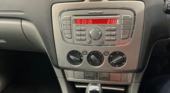 Ford Focus 1.6 Zetec 5dr