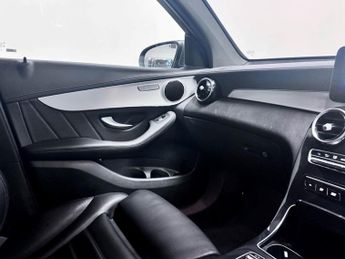 Mercedes-Benz GLC 2.0 GLC300e 13.5kWh AMG Line SUV 5dr Petrol Plug-in Hybrid G-Tro