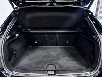 Mercedes-Benz GLA 1.3 GLA200h MHEV AMG Line (Executive) SUV 5dr Petrol Hybrid 7G-D