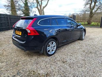 Volvo V60 3.0 T6 R-Design Lux Nav Estate 5dr Petrol Geartronic AWD Euro 5 