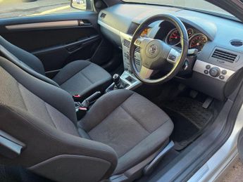 Vauxhall Astra 1.6i 16v SXi Sport Hatch 3dr Petrol Manual (155 g/km, 113 bhp)