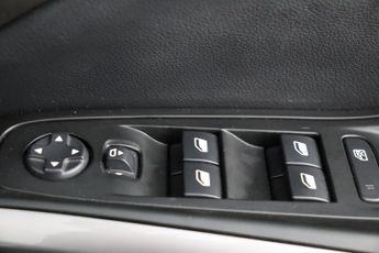 Vauxhall Grandland 1.2 Turbo Ultimate Auto Euro 6 (s/s) 5dr