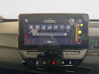 Volkswagen ID.3 Pro Performance 58kWh Life Hatchback 5dr Electric Auto (204 ps)