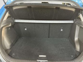 Hyundai KONA 1.6 h-GDi Premium SUV 5dr Petrol Hybrid DCT Euro 6 (s/s) (141 ps