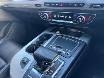 AUDI Q7 3.0 TDI V6 S line SUV 5dr Diesel Tiptronic quattro Euro 6 (s/s) 