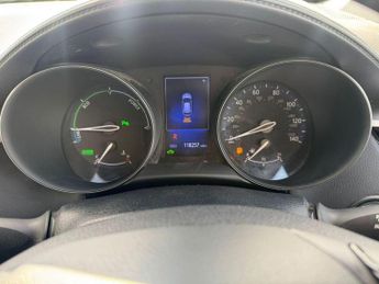 TOYOTA C-HR 1.8 VVT-h Design SUV 5dr Petrol Hybrid CVT Euro 6 (s/s) (122 ps)