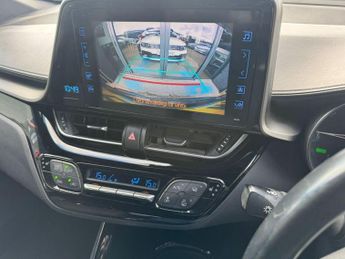 TOYOTA C-HR 1.8 VVT-h Design SUV 5dr Petrol Hybrid CVT Euro 6 (s/s) (122 ps)