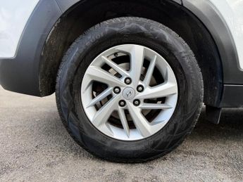 Hyundai TUCSON 1.6 T-GDi SE Nav DCT Euro 6 (s/s) 5dr