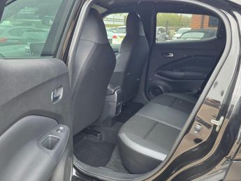 Nissan Juke 1.6 N-Connecta Auto Euro 6 5dr