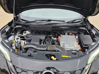 Nissan Juke 1.6 N-Connecta Auto Euro 6 5dr