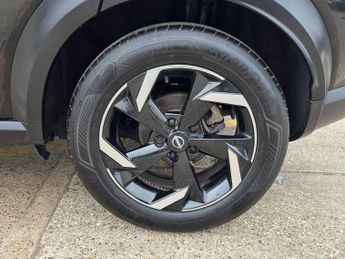 Nissan Juke 1.6 N-Connecta Auto Euro 6 5dr