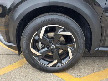 Nissan Juke 1.6 N-Connecta Auto Euro 6 5dr