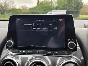 Nissan Juke 1.6 N-Connecta Auto Euro 6 5dr