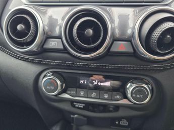 Nissan Juke 1.6 N-Connecta Auto Euro 6 5dr