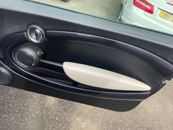 MINI Hatch 2.0 Cooper SD Auto Euro 5 3dr