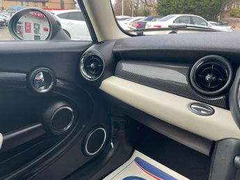 MINI Hatch 2.0 Cooper SD Auto Euro 5 3dr