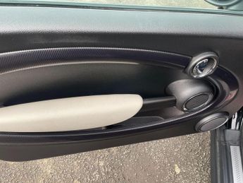 MINI Hatch 2.0 Cooper SD Auto Euro 5 3dr